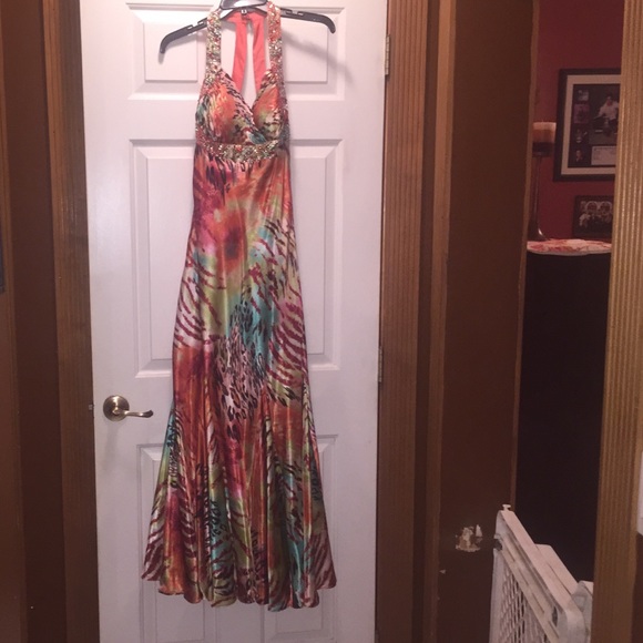 Ignite Evenings by Carollin size 6 prom dress. - Picture 1 of 3