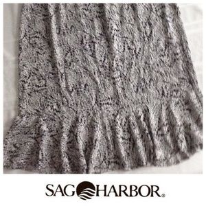 Black and White Print Subtle Ruffle Bottom Skirt.