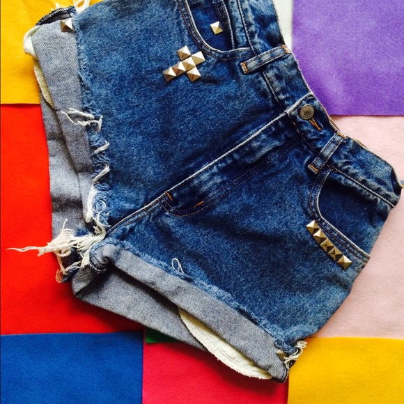 Vintage High Waist shorts - Picture 1 of 4