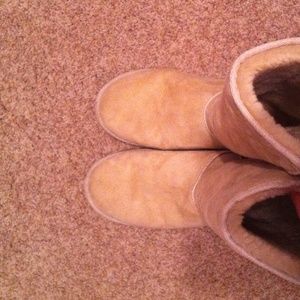 light ugg boots
