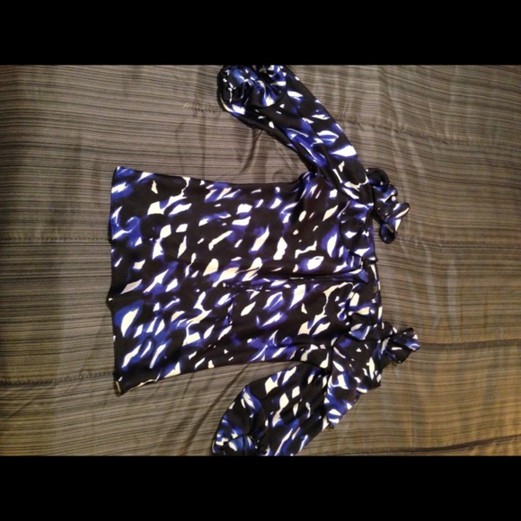 White House Black Market Top