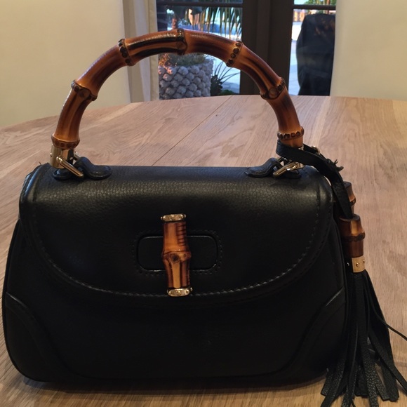 Black gucci bamboo handle purse