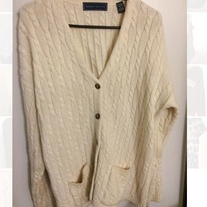 White low plunge jacket