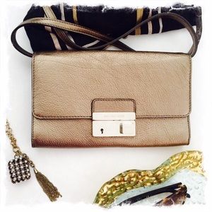 ✨HP✨ Michael Kors Crossbody/Clutch