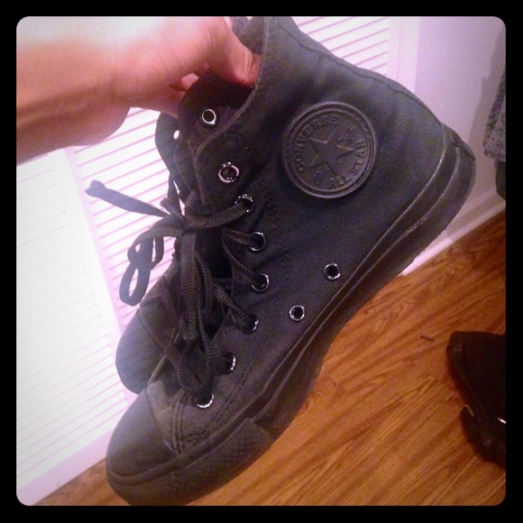 Black Converses  "Chuck Taylor's"