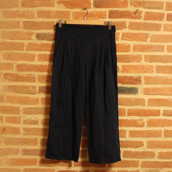 Lululemon Athletica Ink Blue Luminous Pant - 4