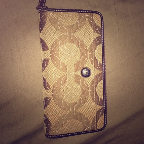 Coach wallet