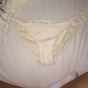 💥FINAL MARKDOWN💥 Lace bathing suit bottoms
