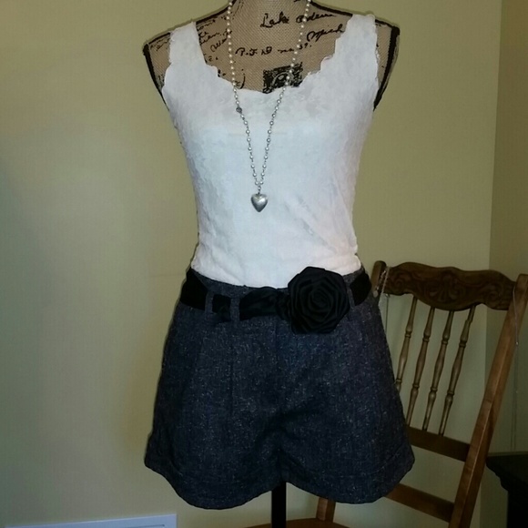 Elle Pants - Elle grey and white tweed shorts