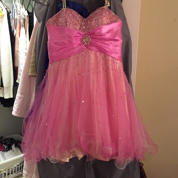 Dave & Johnny Homecoming Dress - Picture 1 of 3