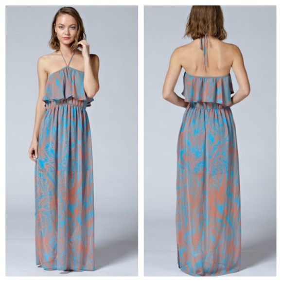 Dresses & Skirts - 💥💥💥Long chic maxi dress ONE DAY SALE