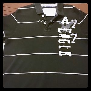 Men's American Eagle Collard shirt.