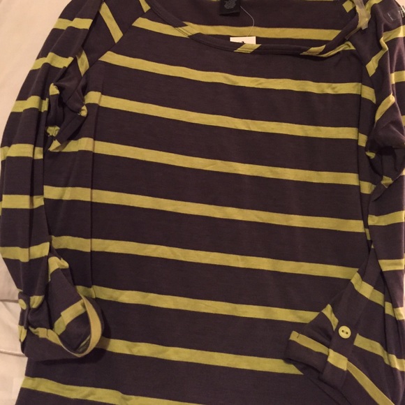Wetseal shirt