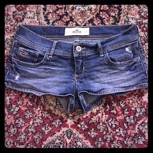 Hollister short shorts size 3!
