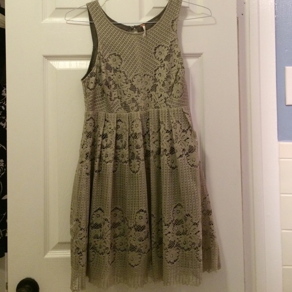 SOLD Free People Gray Dress with sexy open back. - Picture 1 of 4