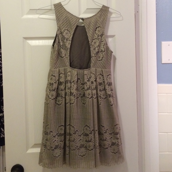 SOLD Free People Gray Dress with sexy open back. - Picture 2 of 4