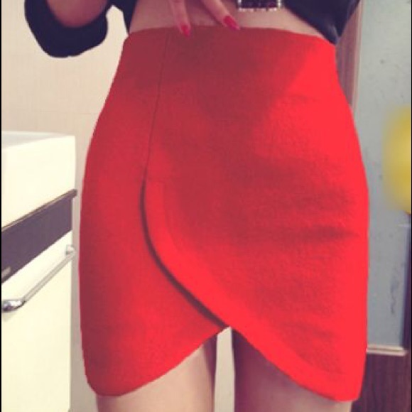 Red soft wool wrap mini skirt