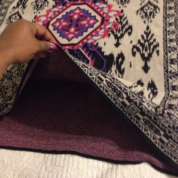 Oversize Sweater Top/Dress - Picture 3 of 4