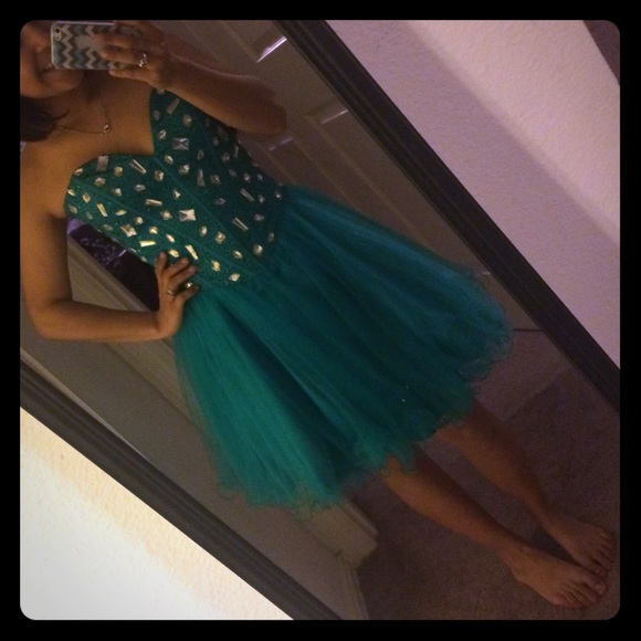 Teal Gem ruffle dress - Picture 1 of 4