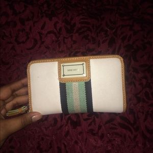 Nine West wallet