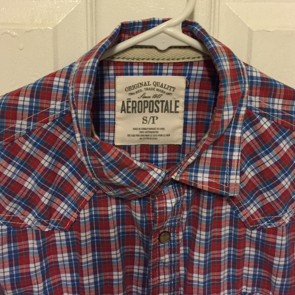 ⛔️SOLD⛔️Aeropostale long snap button down shirt - Picture 2 of 4