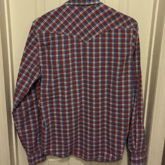⛔️SOLD⛔️Aeropostale long snap button down shirt - Picture 4 of 4