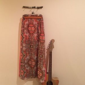 Tribal pattern maxi skirt