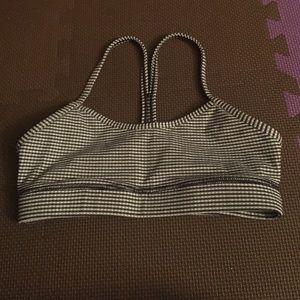 Lululemon size 4 sports bra