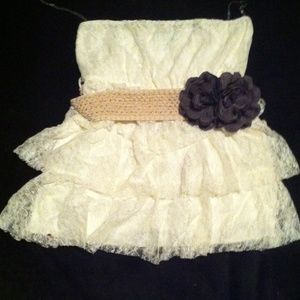 Lace Ruffled Tube Top