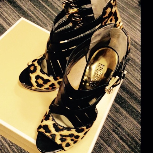 🔱MK cheetah strappy heels in box! - Picture 3 of 3