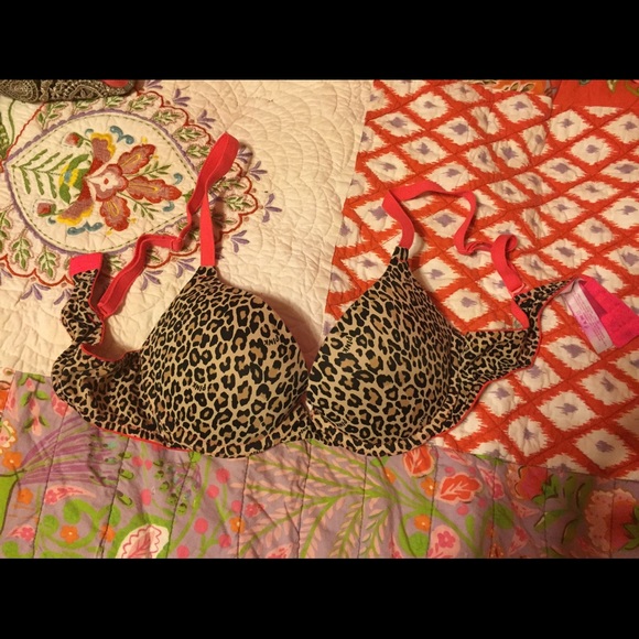 Victoria's Secret PINK bra