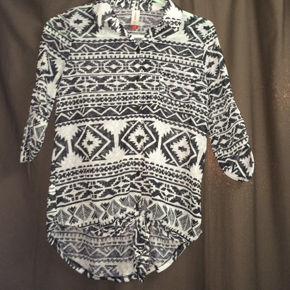 No Boundaries Tops - Aztec print, black and white