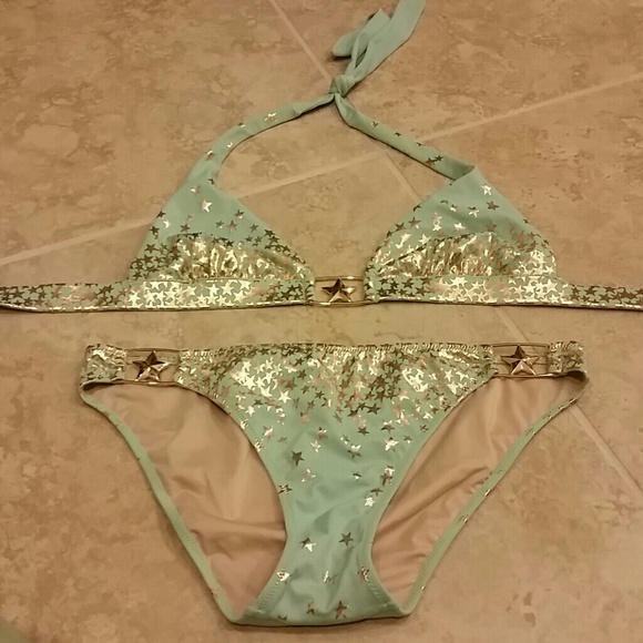 VS swimsuit size MD. Never worn. Tags removed.
