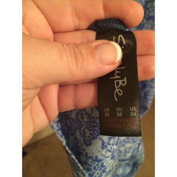 Bodycon Dress - Picture 4 of 4