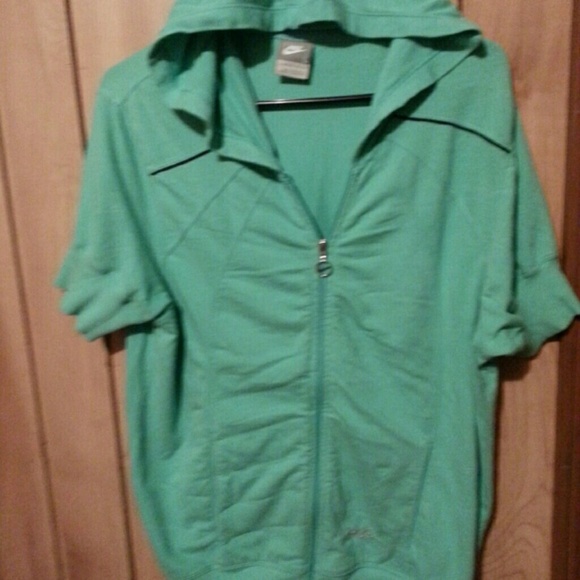 Nike Tops - Hooded  Nike  JACKET . BUNDLE  AND  SAVE  ♡