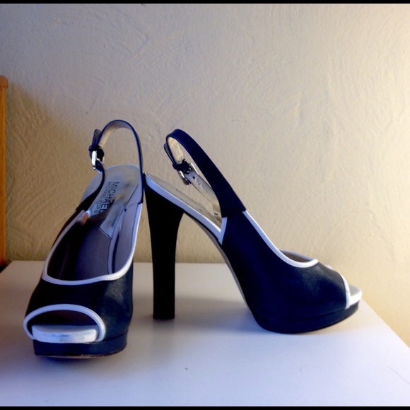 Michael Kors Heels - Picture 1 of 1