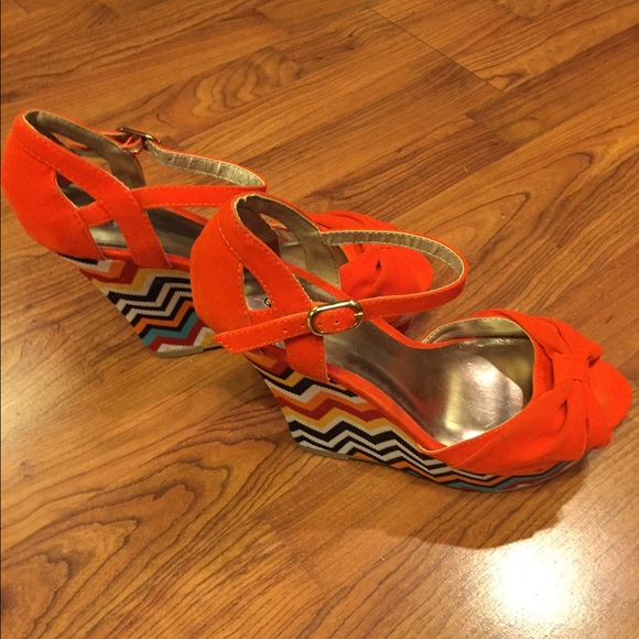 Qupid Shoes - Orange Chevron shoes