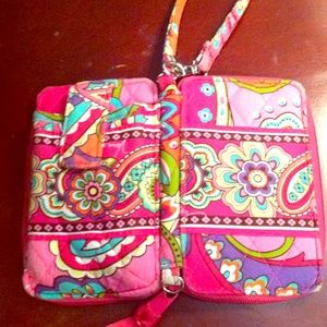 Used Vera Bradley Wristlet (iPhone 4-4s)