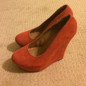 Wedges NWOT