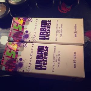 Urban decay Defense tinted moisturizer SPF 20