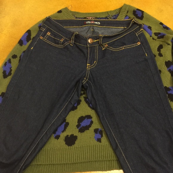 💥DONATED💥Echo jeans - Picture 2 of 4