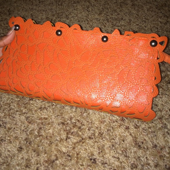 Purse - Picture 3 of 4