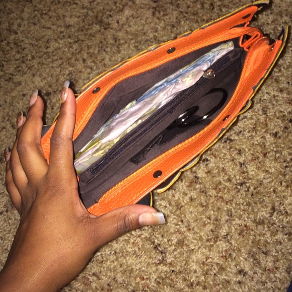 Purse - Picture 4 of 4