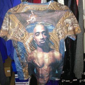 Tupac top