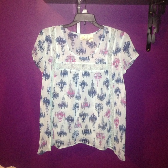 Flowy chiffon lace chandelier top
