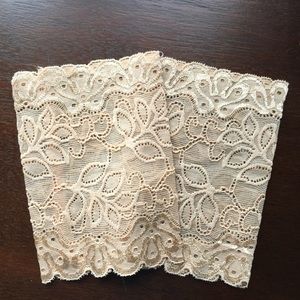 Nude lace boot cuff