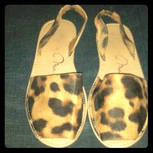 Cheetah print open toe/ sling back sandals Cheetah print open toe/ sling back sandals