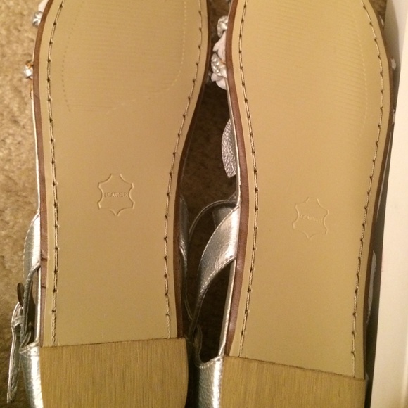 NEW Wanted Cleo silver gladiator sandal 8 - Picture 2 of 4