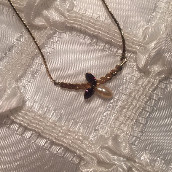 Simple elegant necklace