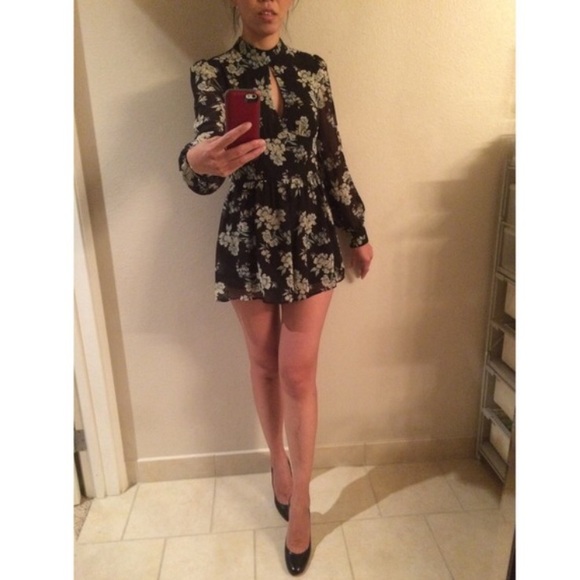 Topshop Dresses & Skirts - Topshop playsuit